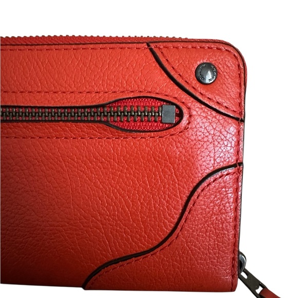 Coach EUC Leather Zip Around Accordion Wallet F52645 - Picture 8 of 13